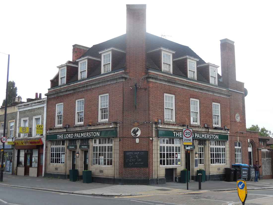 Pub to let in Tottenham Lord Palmerston, LA721398