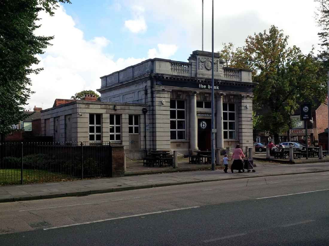Pub / development opportunity for sale in Hull Bank, N419470