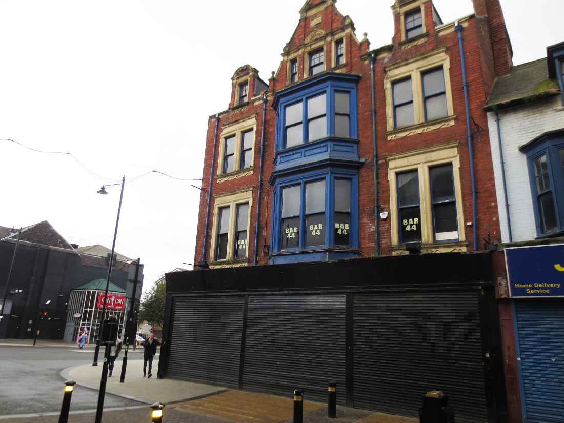 Pub for sale in South Shields Raffles, N621581