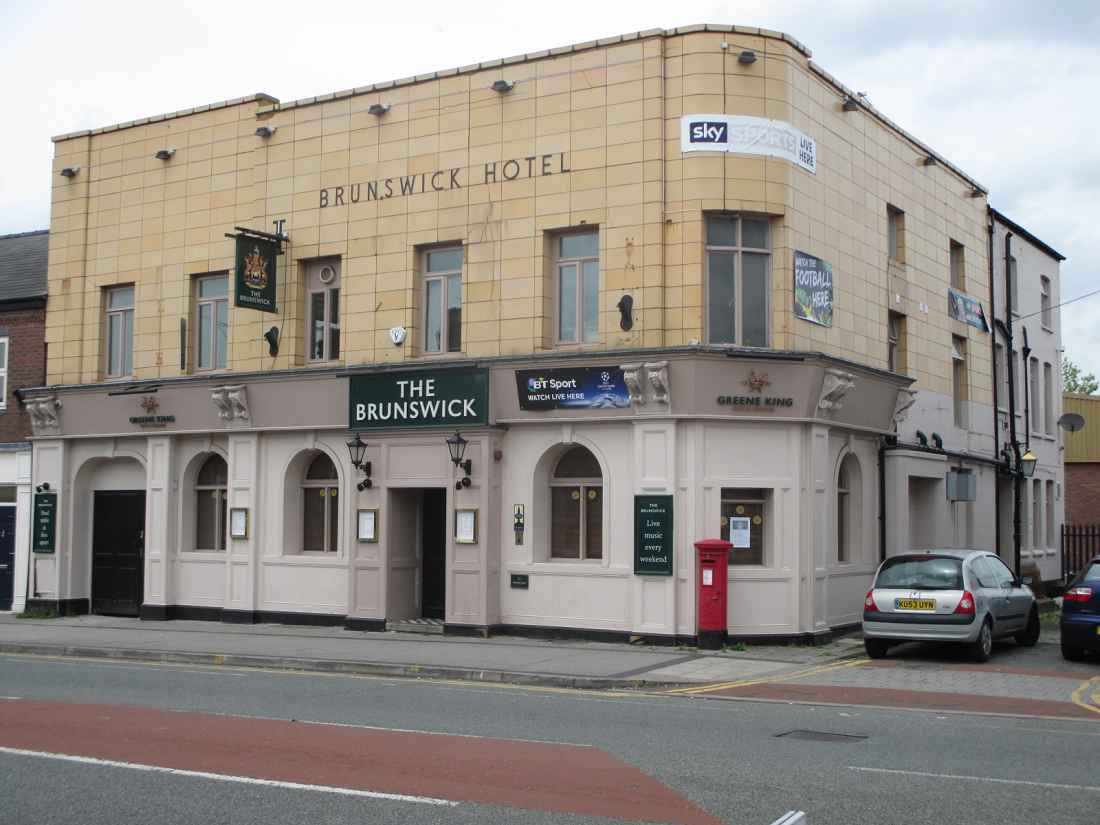 Pub for sale in Crewe Brunswick Hotel, NW719898
