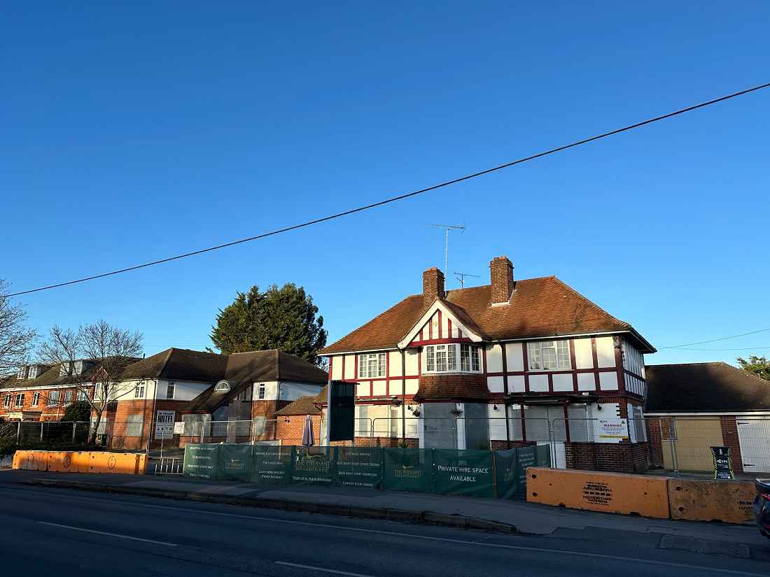 Pub to let in Winnersh, Nr Wokingham Pheasant Inn, LA424133