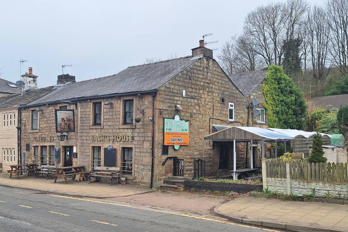Characterful Todmorden Pub Comes to Market