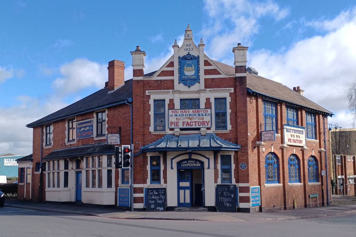Legendary Black Country Pub Comes to Market