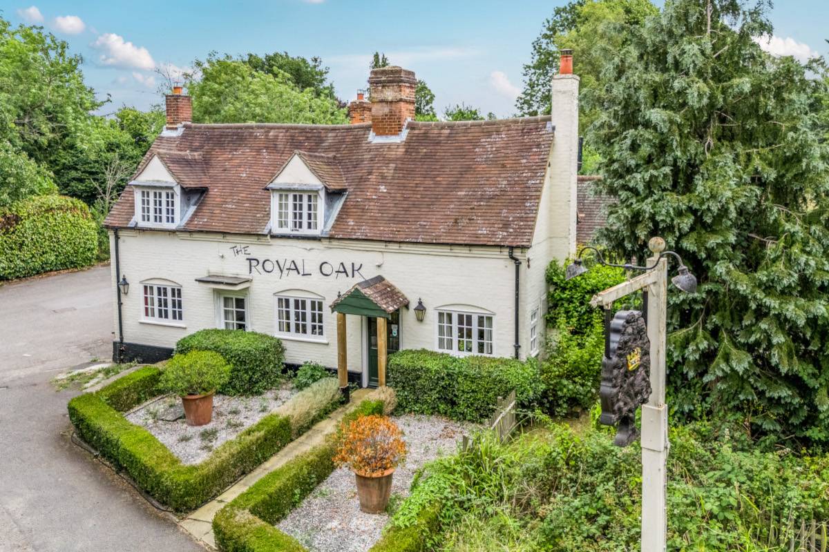 Leasehold of Marlow Pub Comes to Market