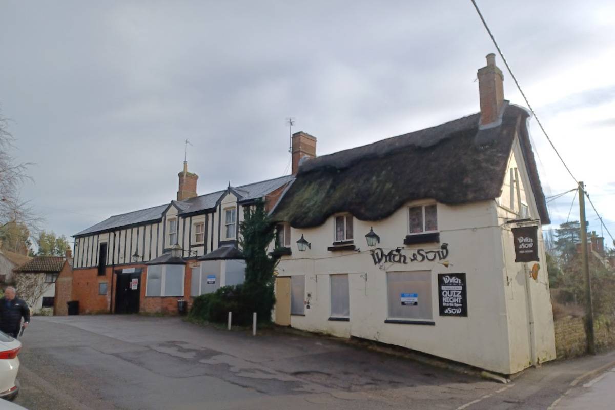 Historic Village Pub To Let in Northamptonshire